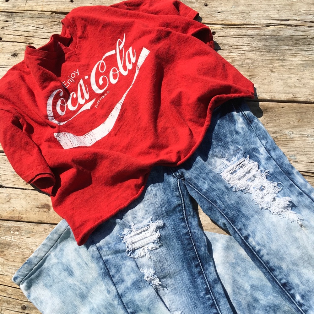 COCA COLA anyone? - Picture 2 of 4